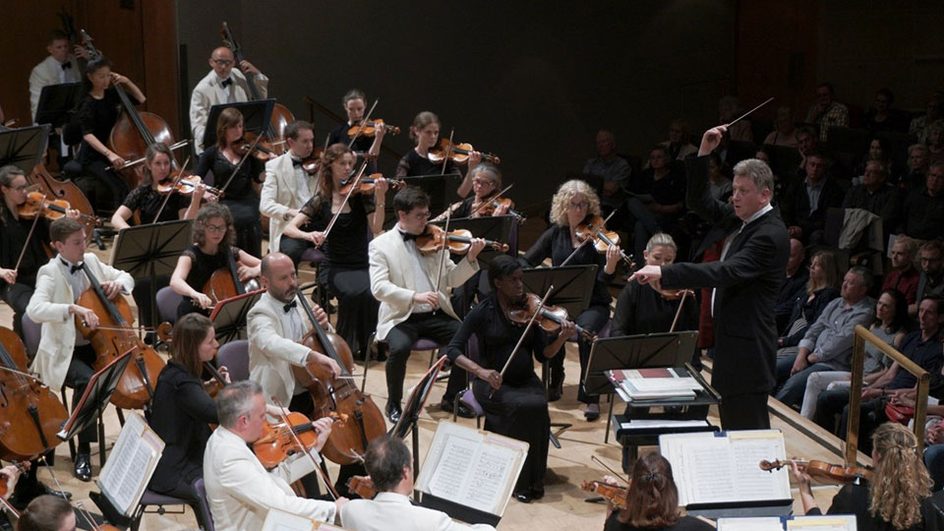 Halle Carol Concert 1819