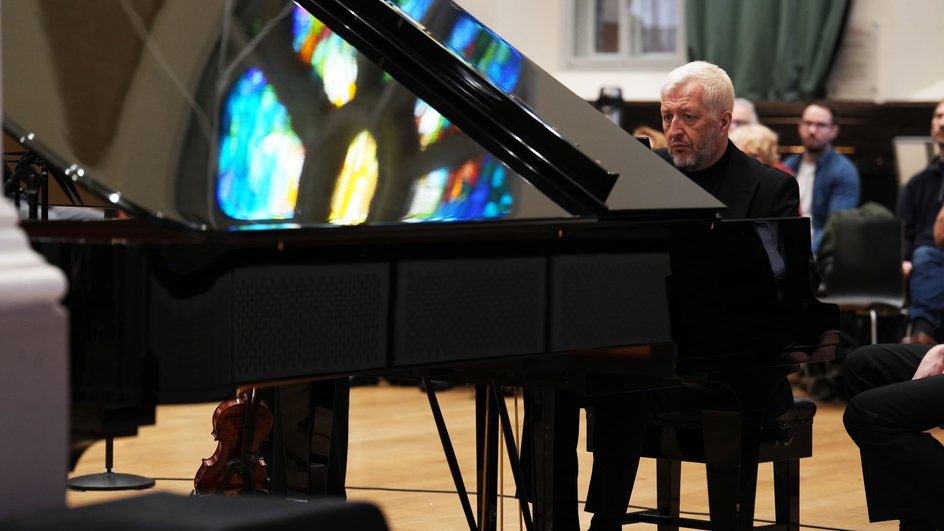 Thomas Ades at the piano