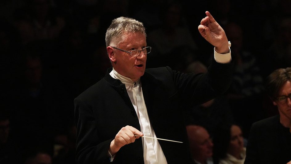 Stephen Bell conducting