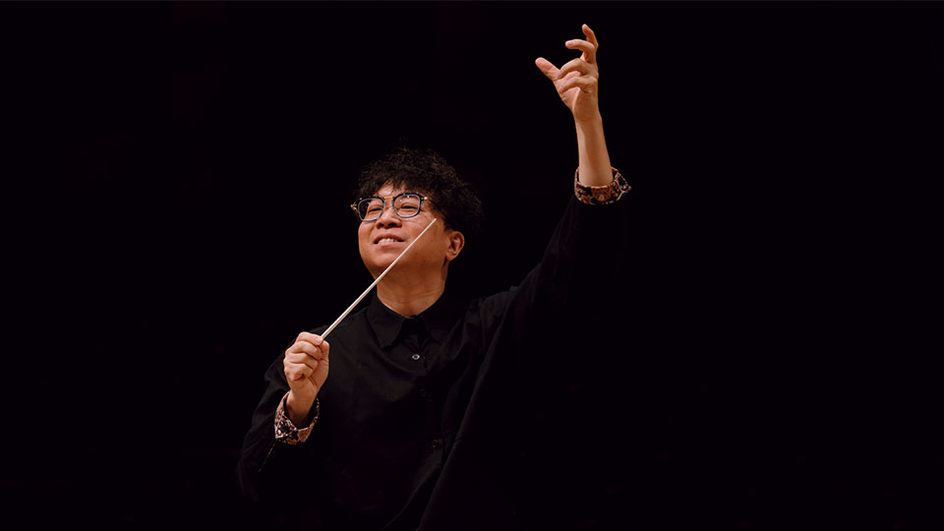Kachun Wong conducting