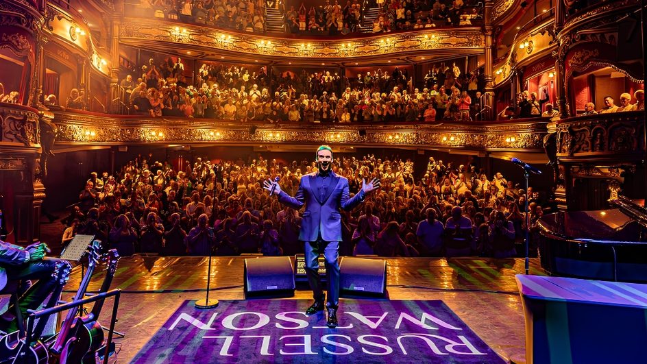 Russell Watson on stage